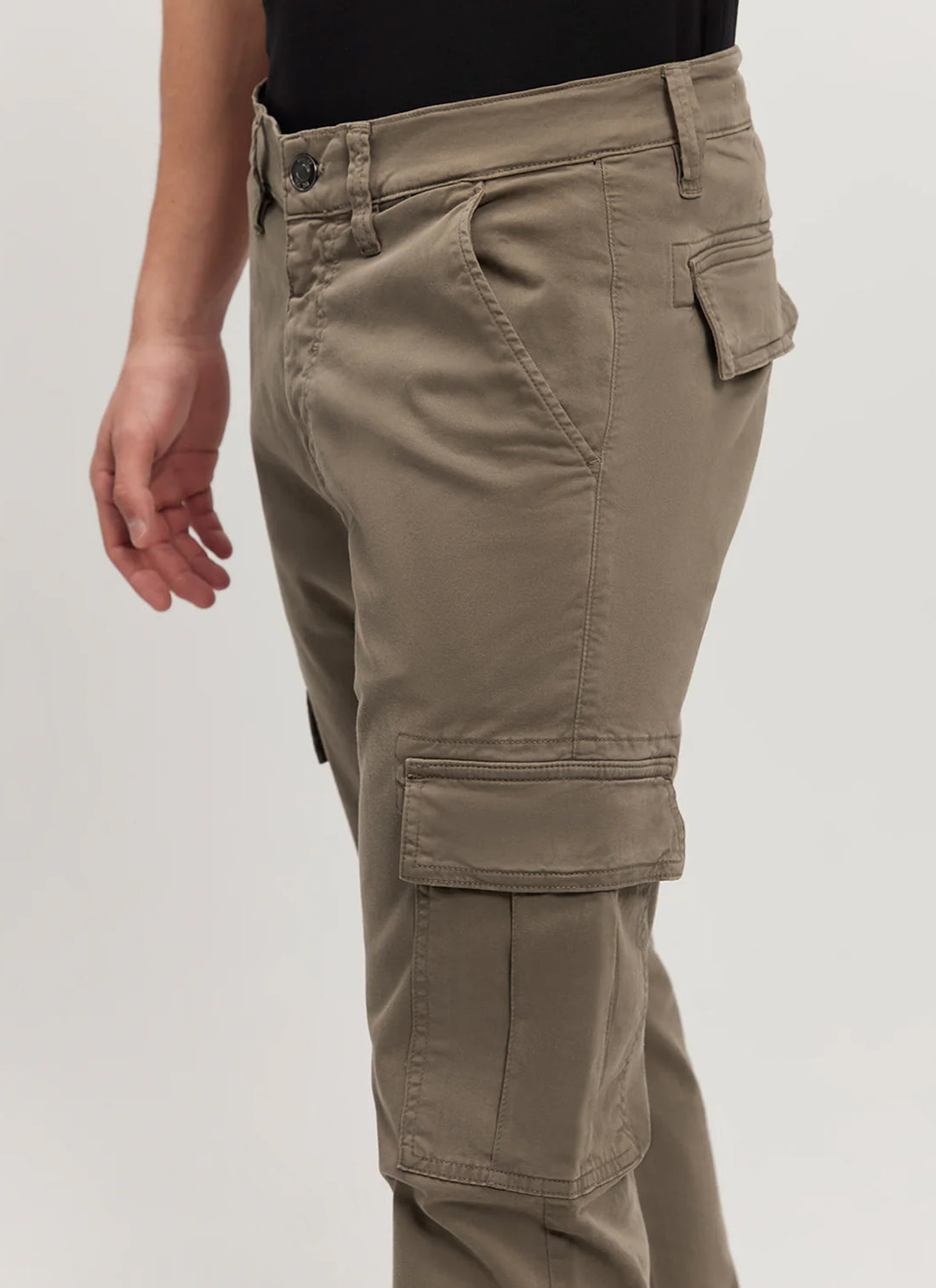 Guess Cargo Pants (IMPORTED) - Bazla Closet