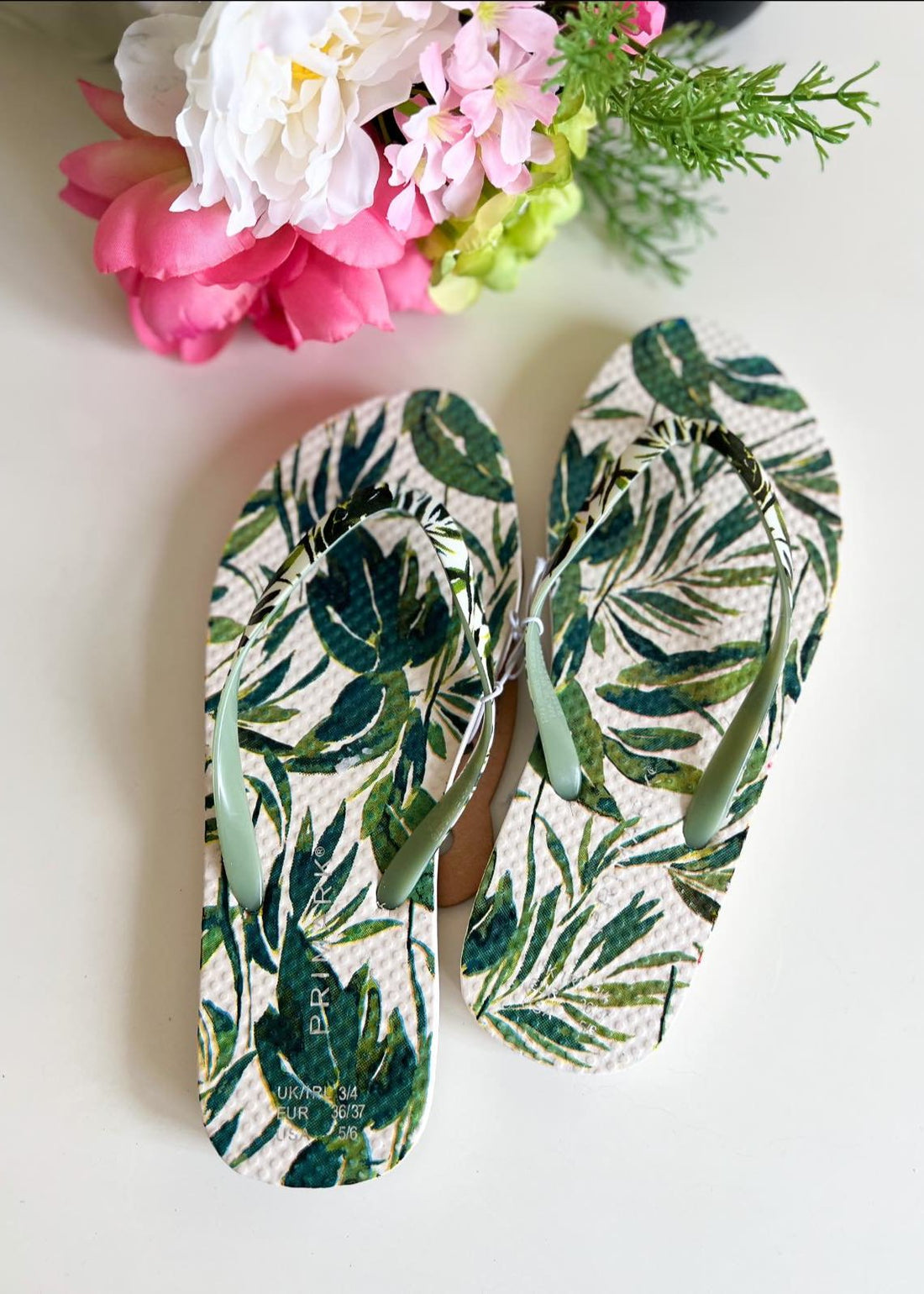 Primark Tropical Leaf Print Flip-Flops (UK IMPORTED) - Bazla Closet