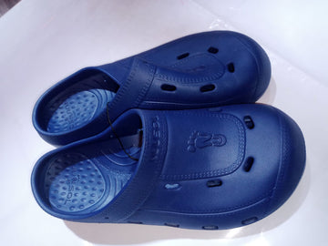 Women's McCall Clog (USA imported)