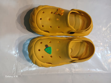 kids branded slippers (malaysia imported)