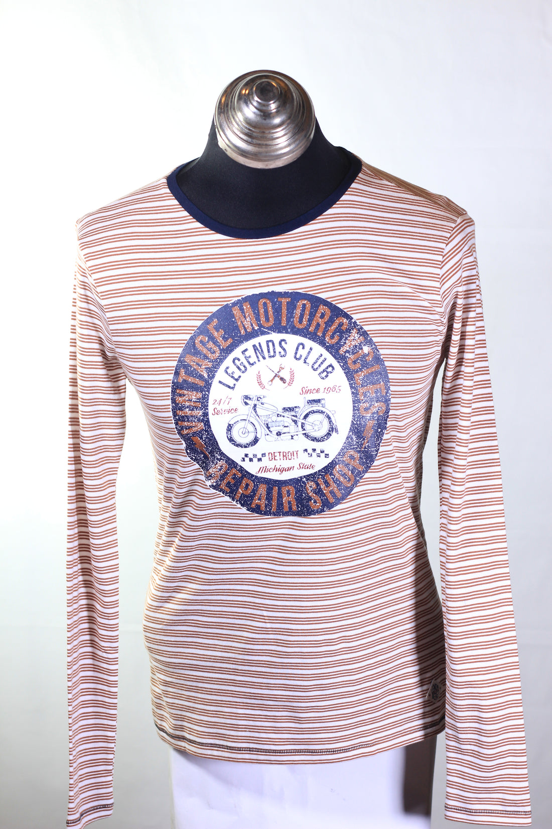 Lemon beret male shirt