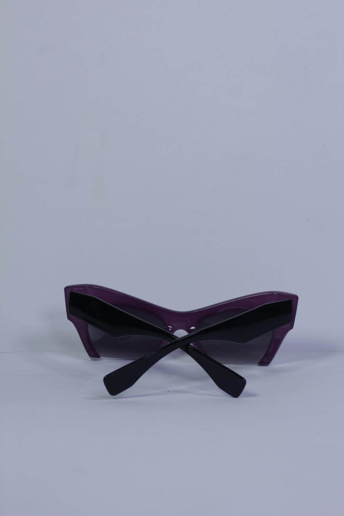 Shades That Travel the World - Bazla Closet