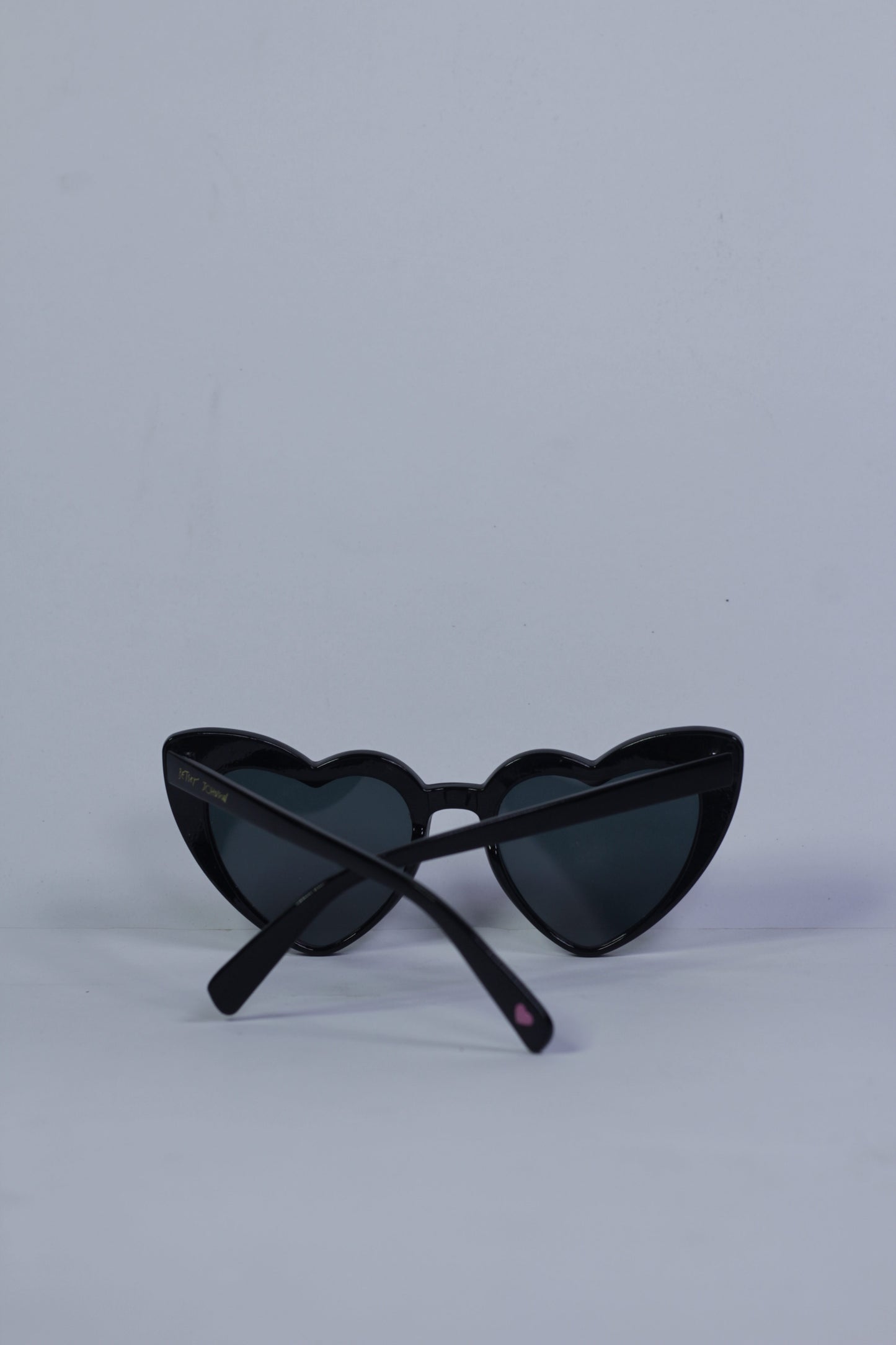 Sunglasses Made to Impress