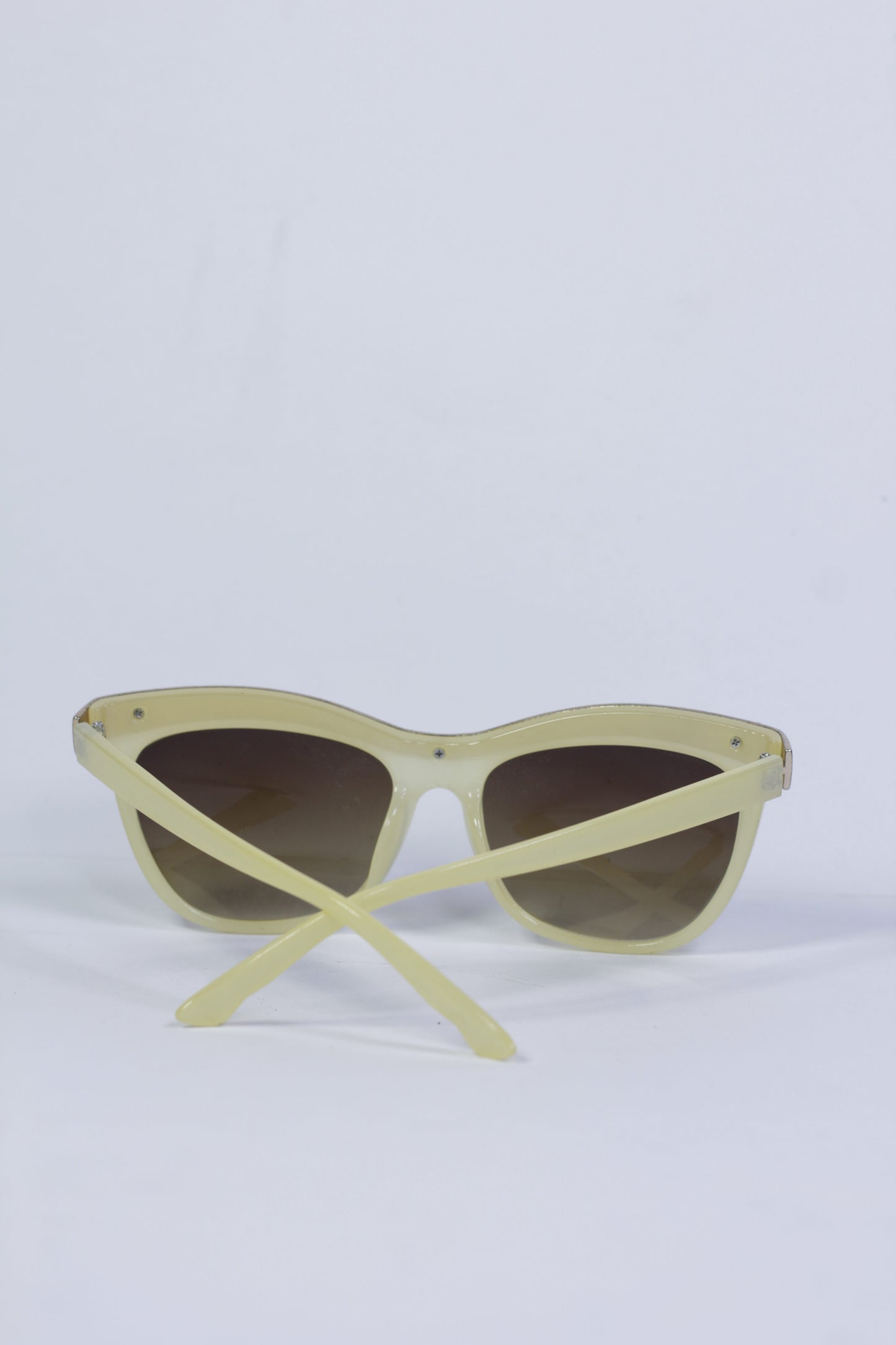 Sunglasses Made to Impress