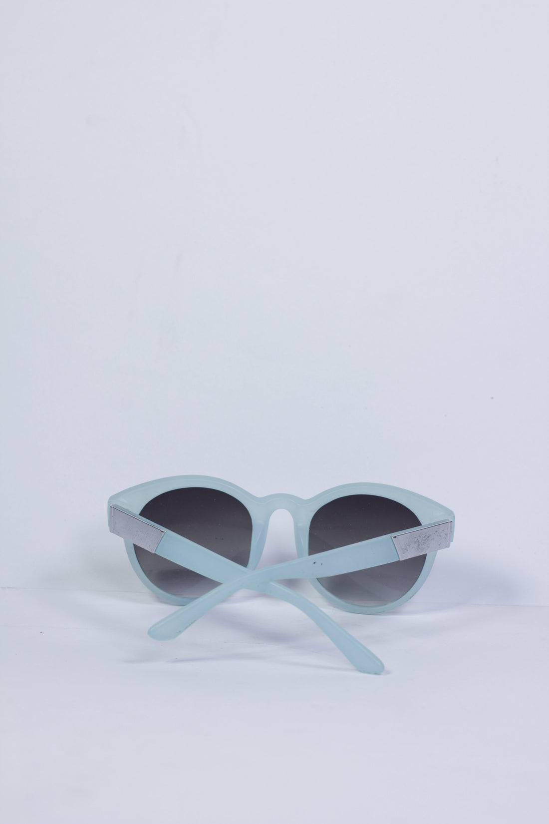 Cool Shades, Global Trends - Bazla Closet