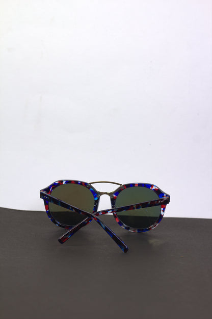 Sunglasses Made to Impress