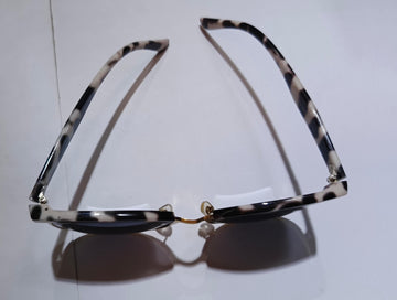 Bazla Closet Glasses