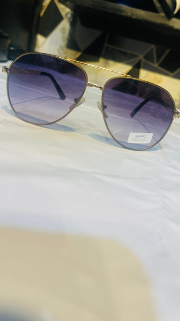 Aviator Style Sunglasses – Brown Gradient Lenses